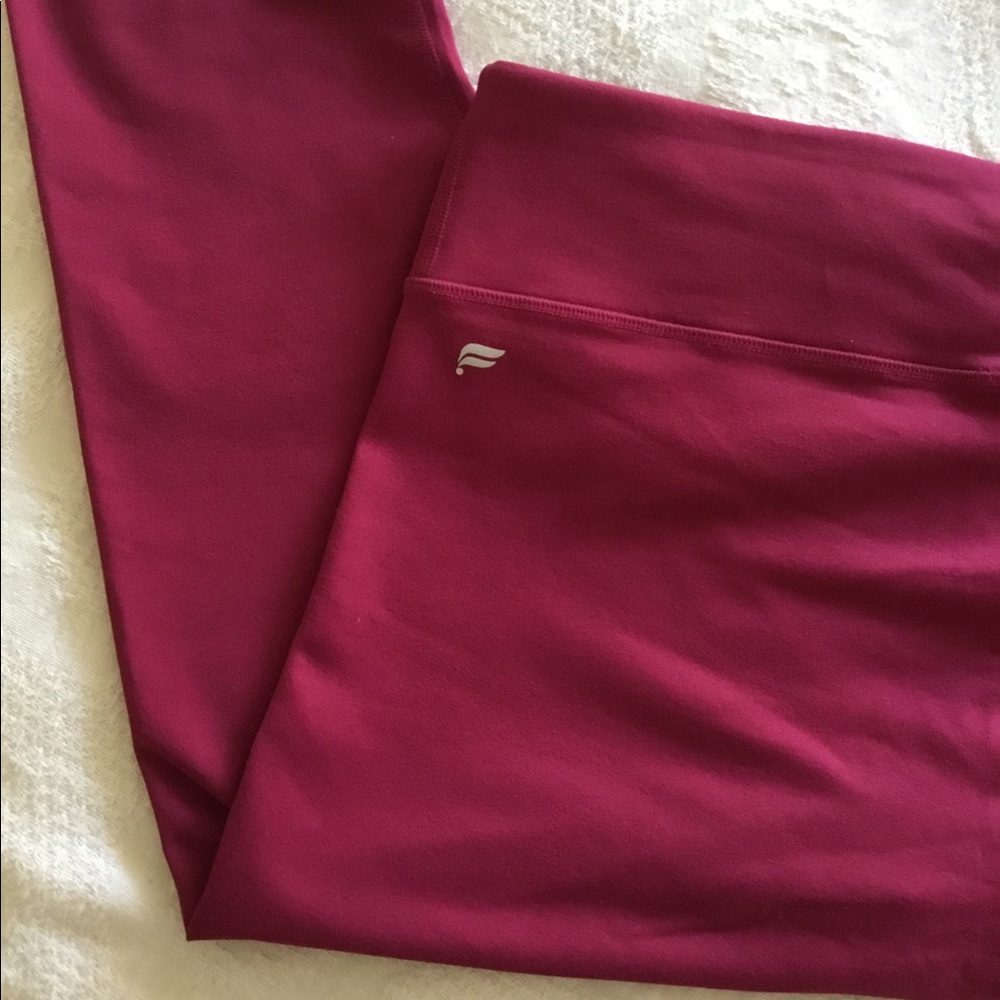 NWOT Fabletics Mid-Rise PowerHold